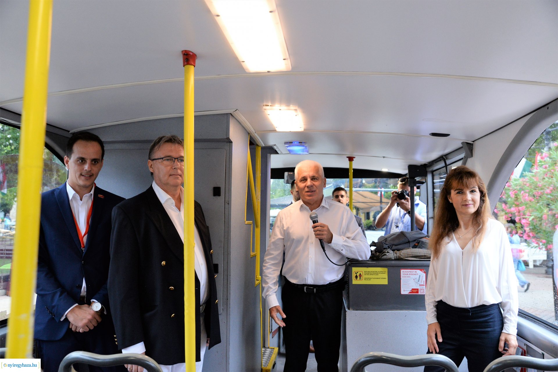 Új városnéző busz Nyíregyházán