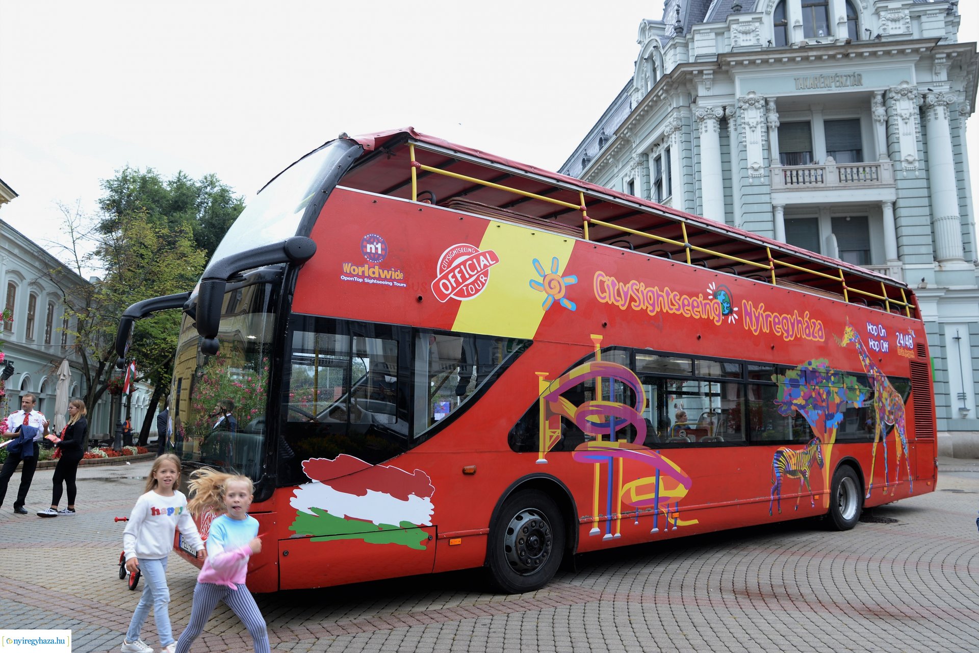 Új városnéző busz Nyíregyházán