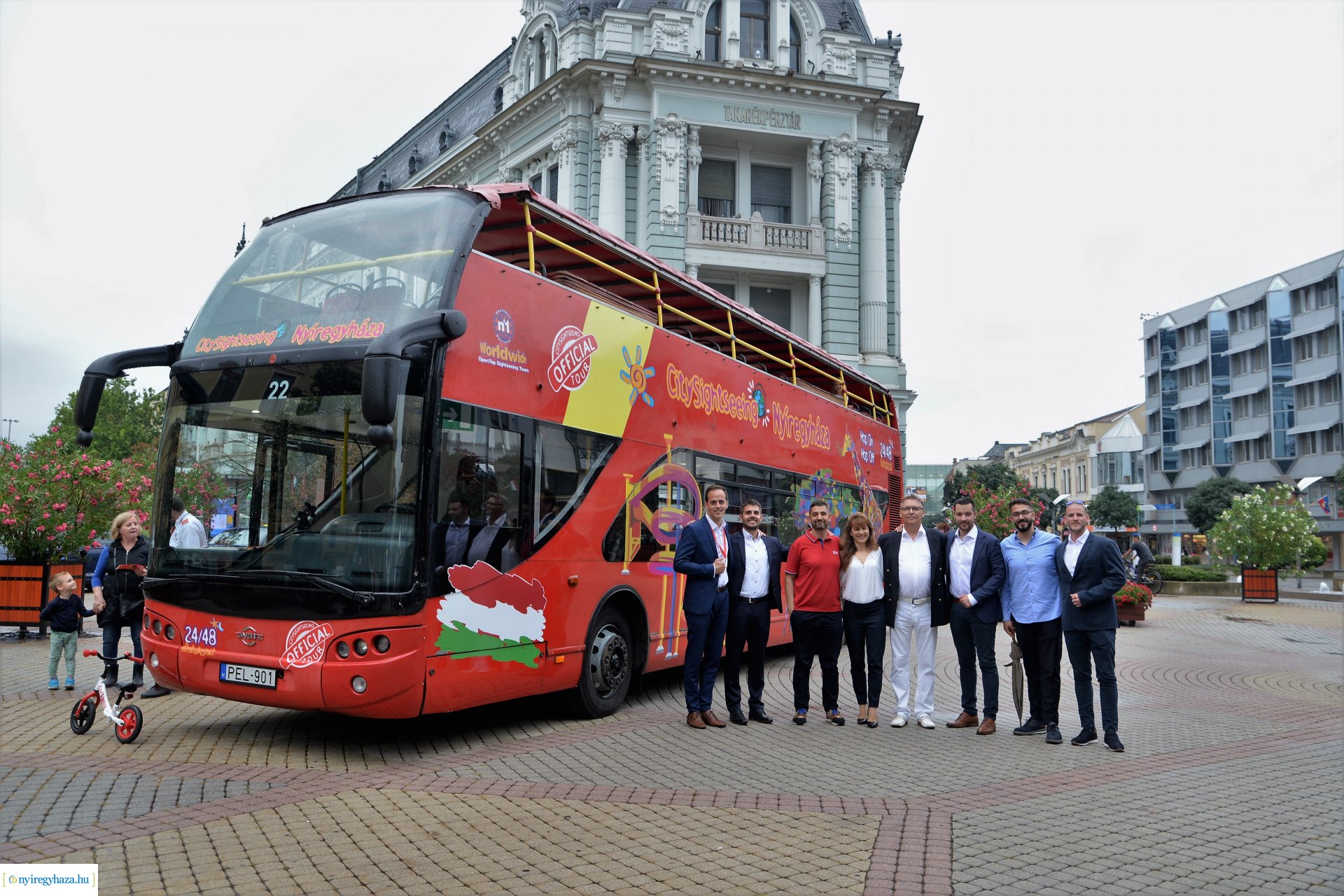Új városnéző busz Nyíregyházán