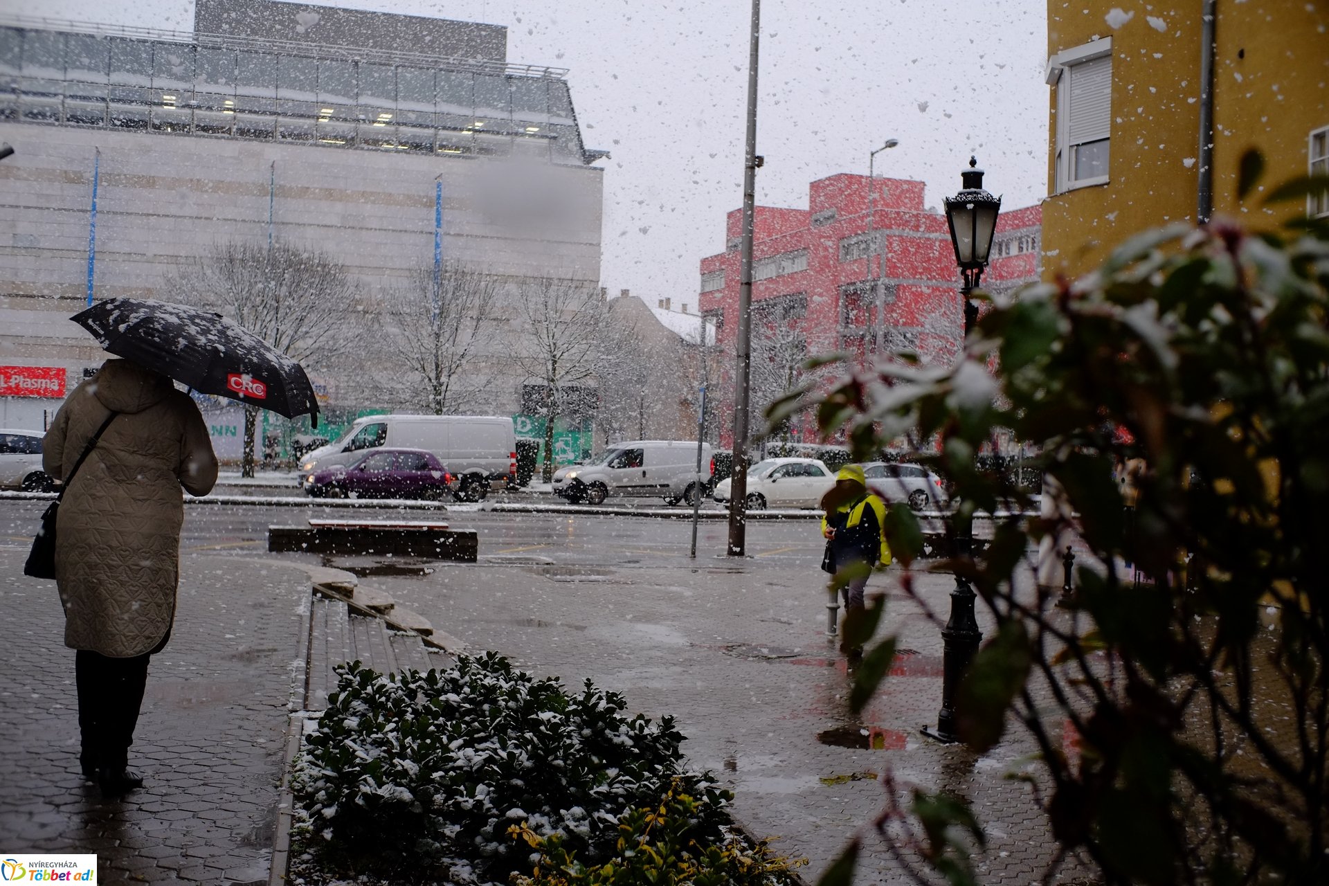Micsoda havazás! Így nézett ki a város az év első hózápora után