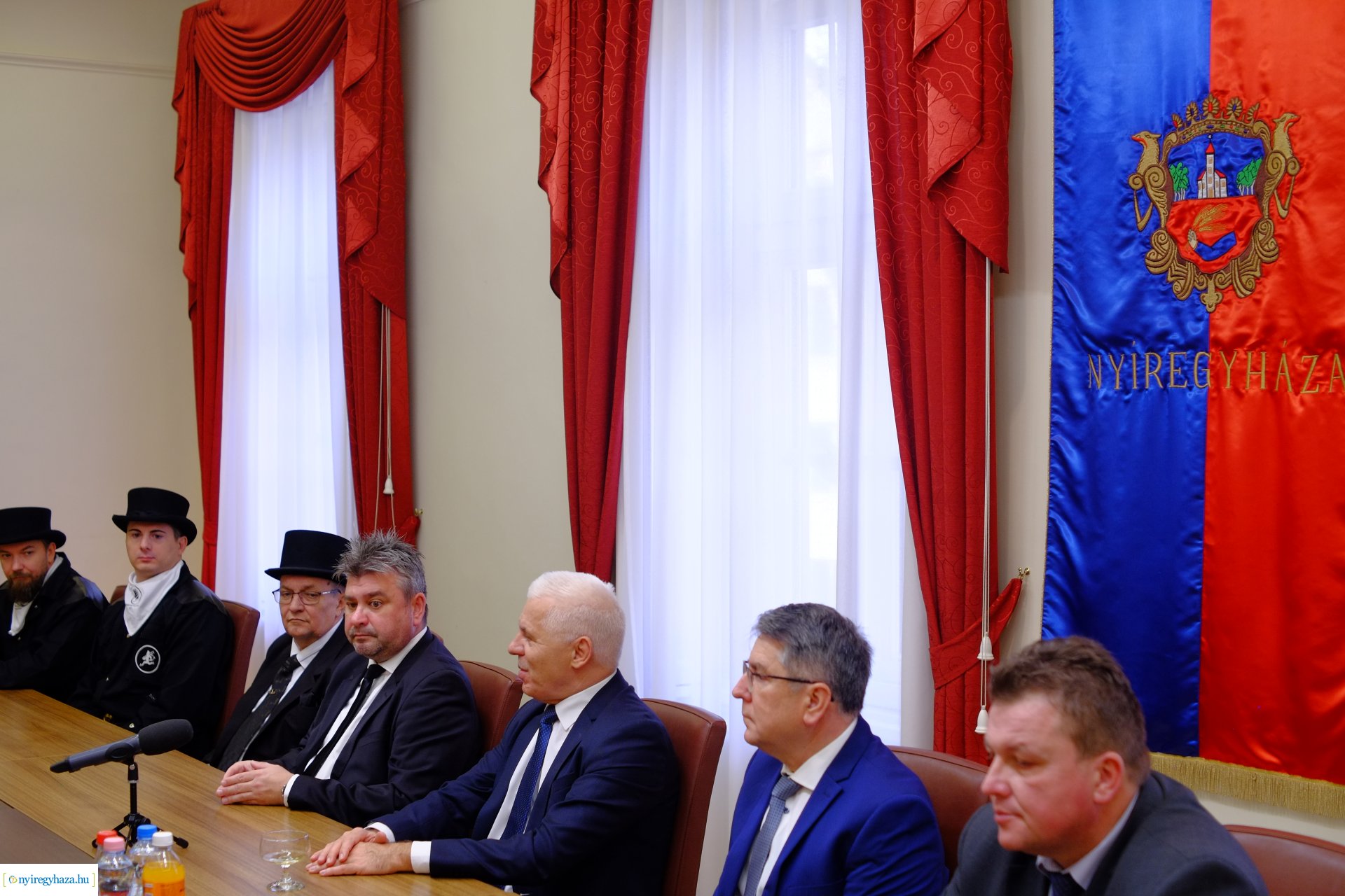 Újévi jókívánságok - 2024