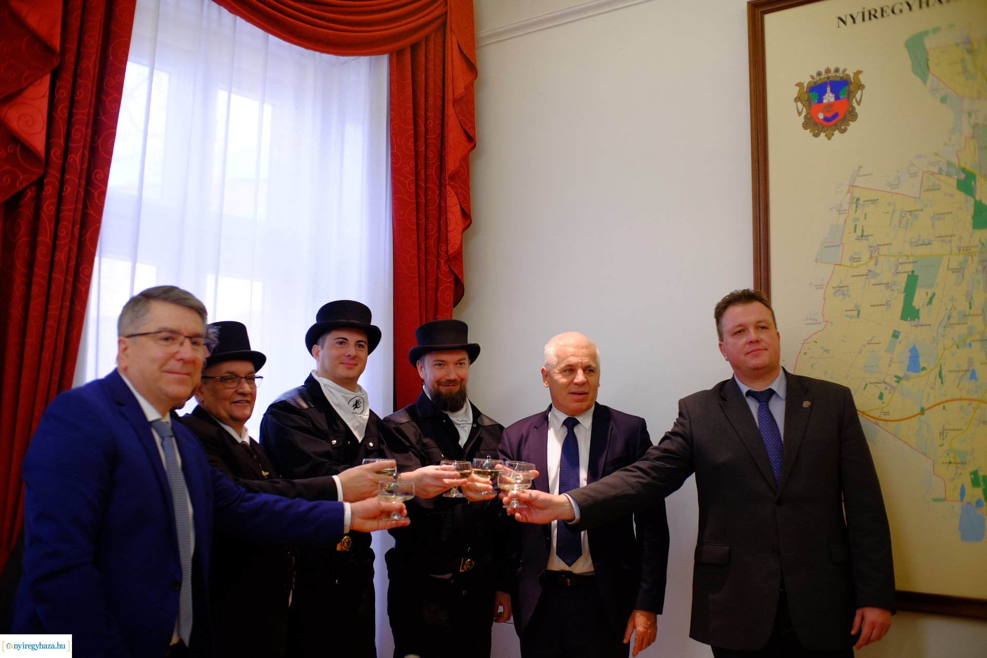 Újévi jókívánságok - 2024