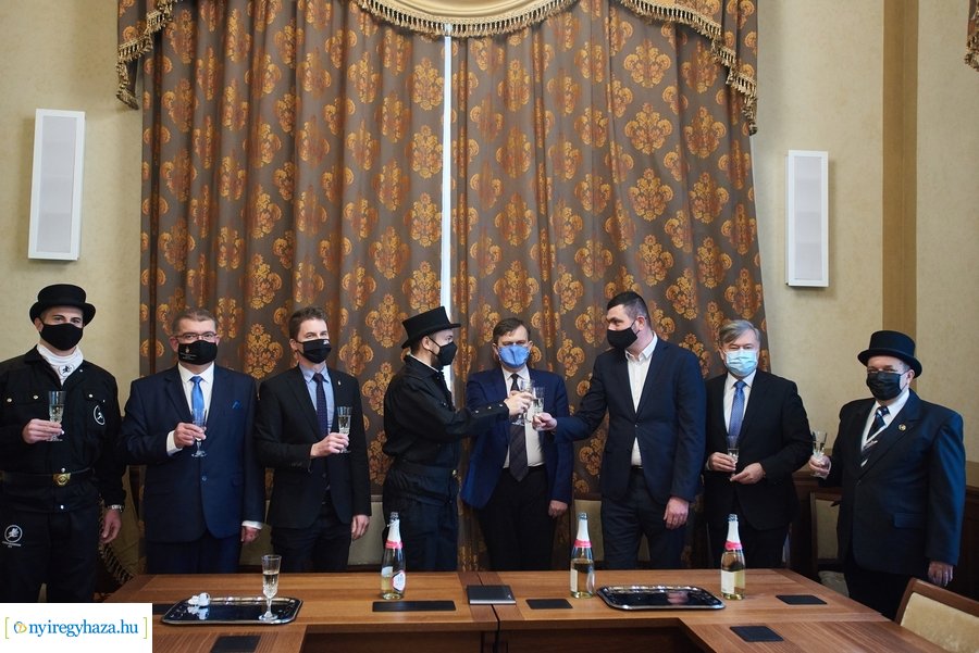 Újévi jókívánságok a Megyeházán 2022