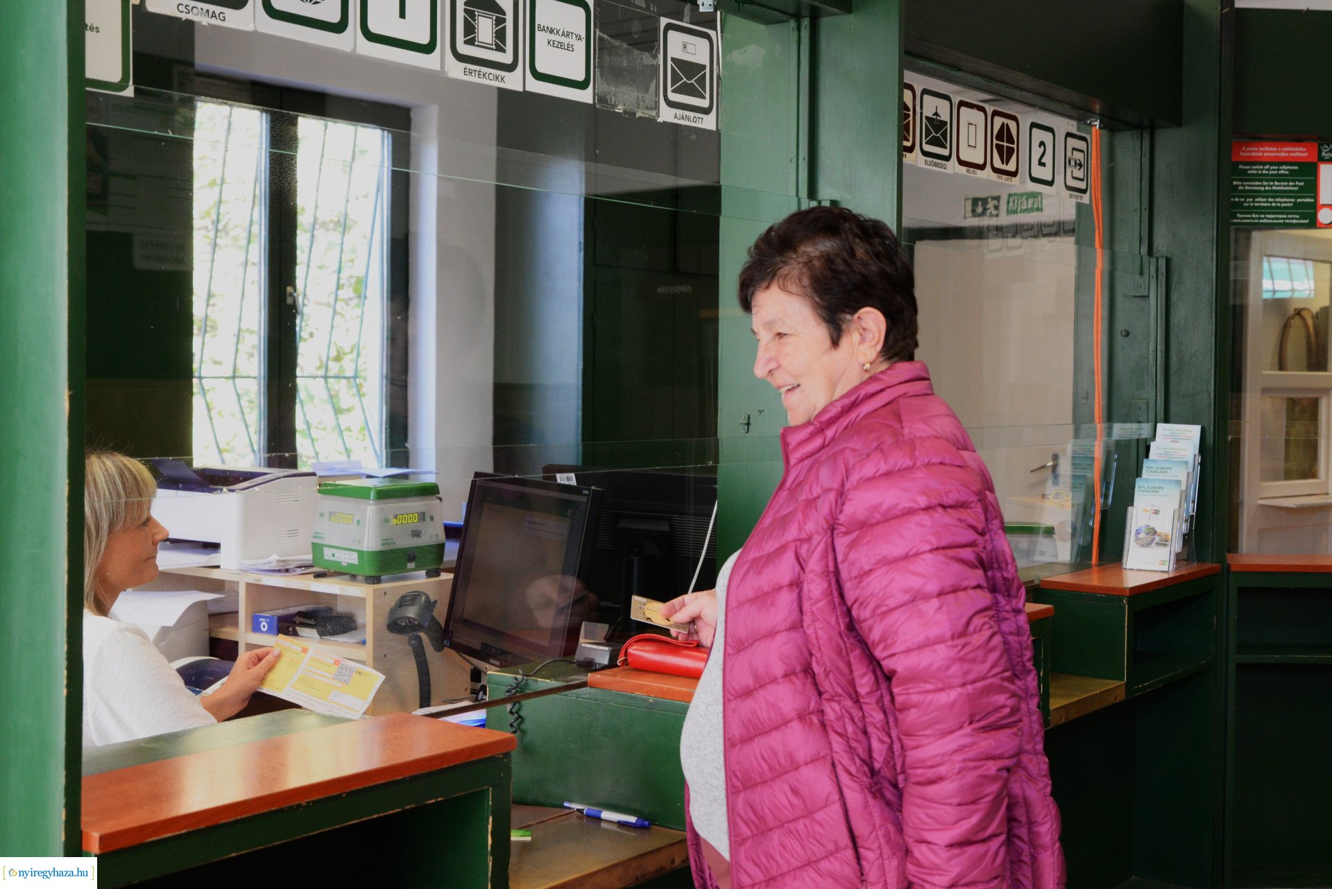 Újra kinyitott a Kertvárosban a posta