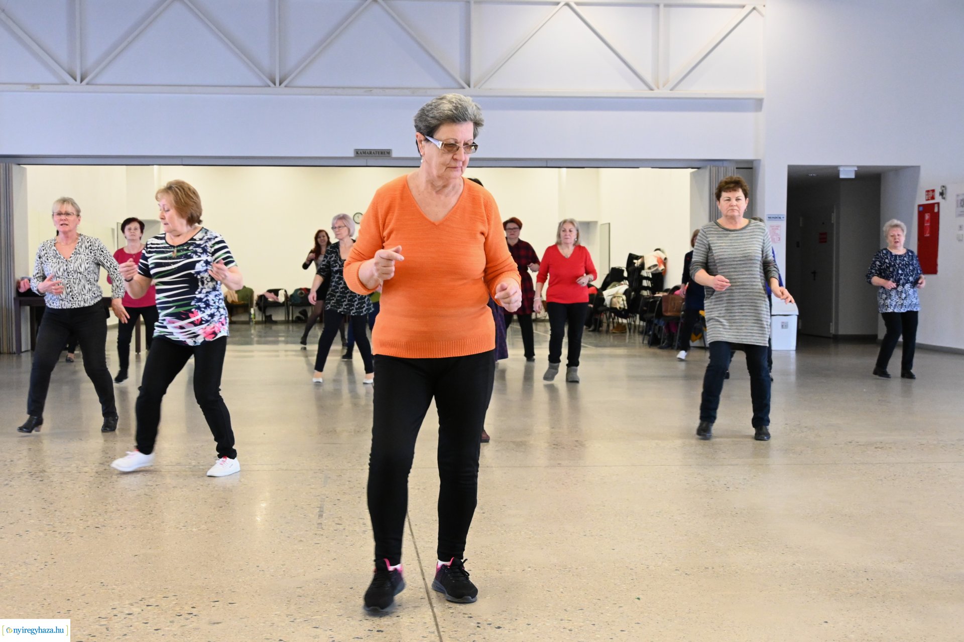 Újra Mozdulj Nyíregyháza! - Senior táncház a VMKK-ban
