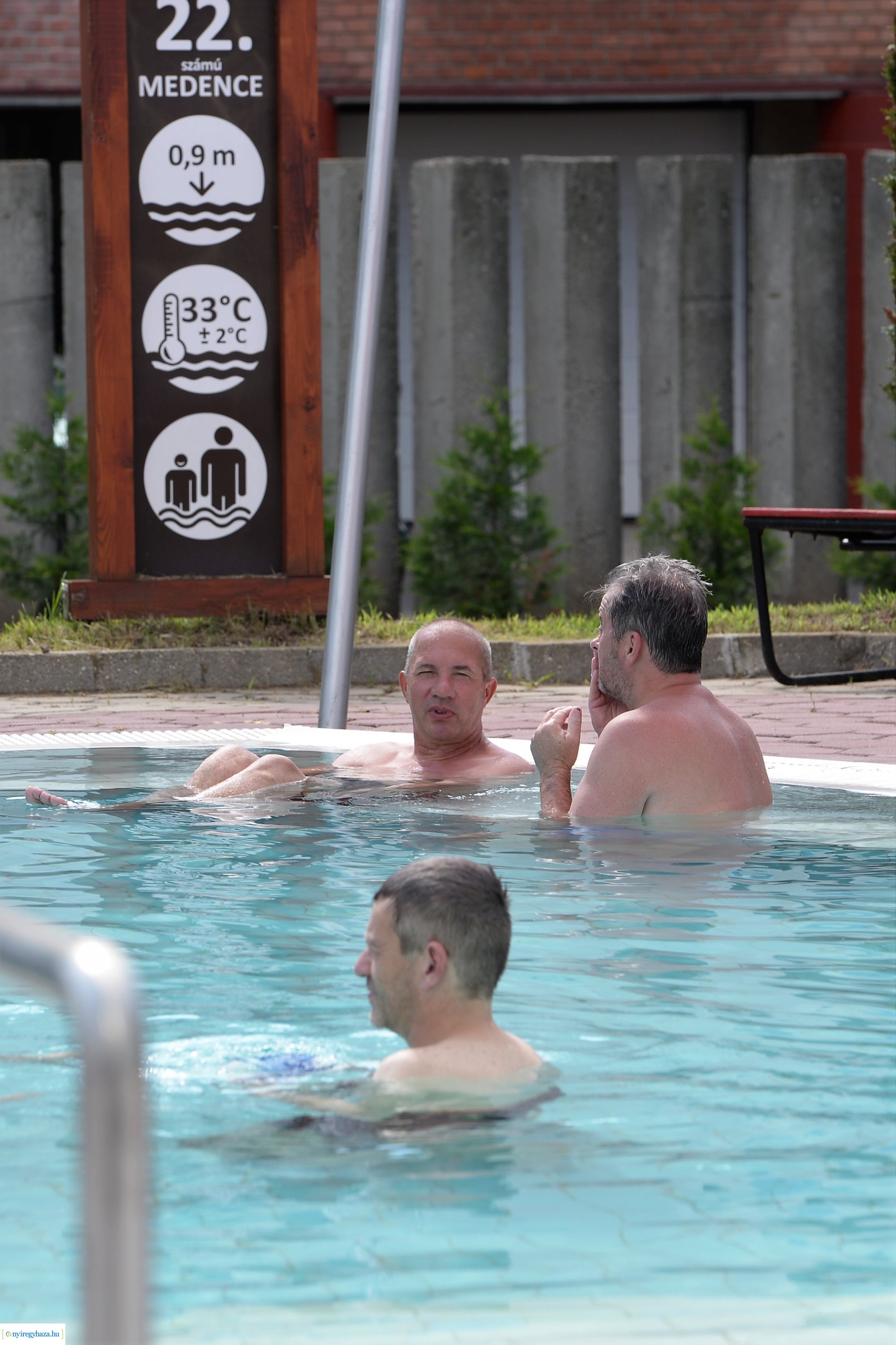 Újra nyitva a Júlia fürdő