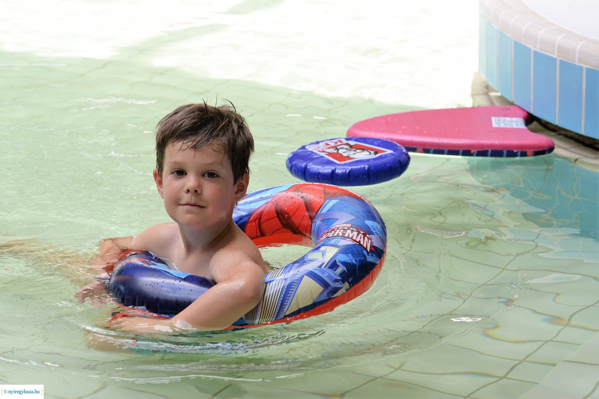 Újra nyitva a Júlia fürdő