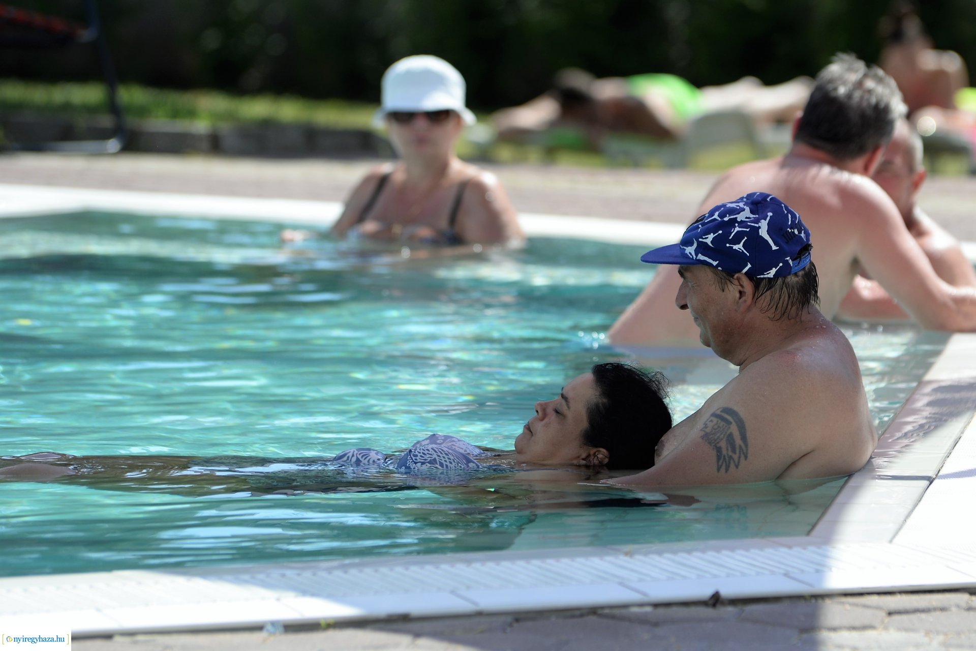 Újra nyitva a Júlia fürdő