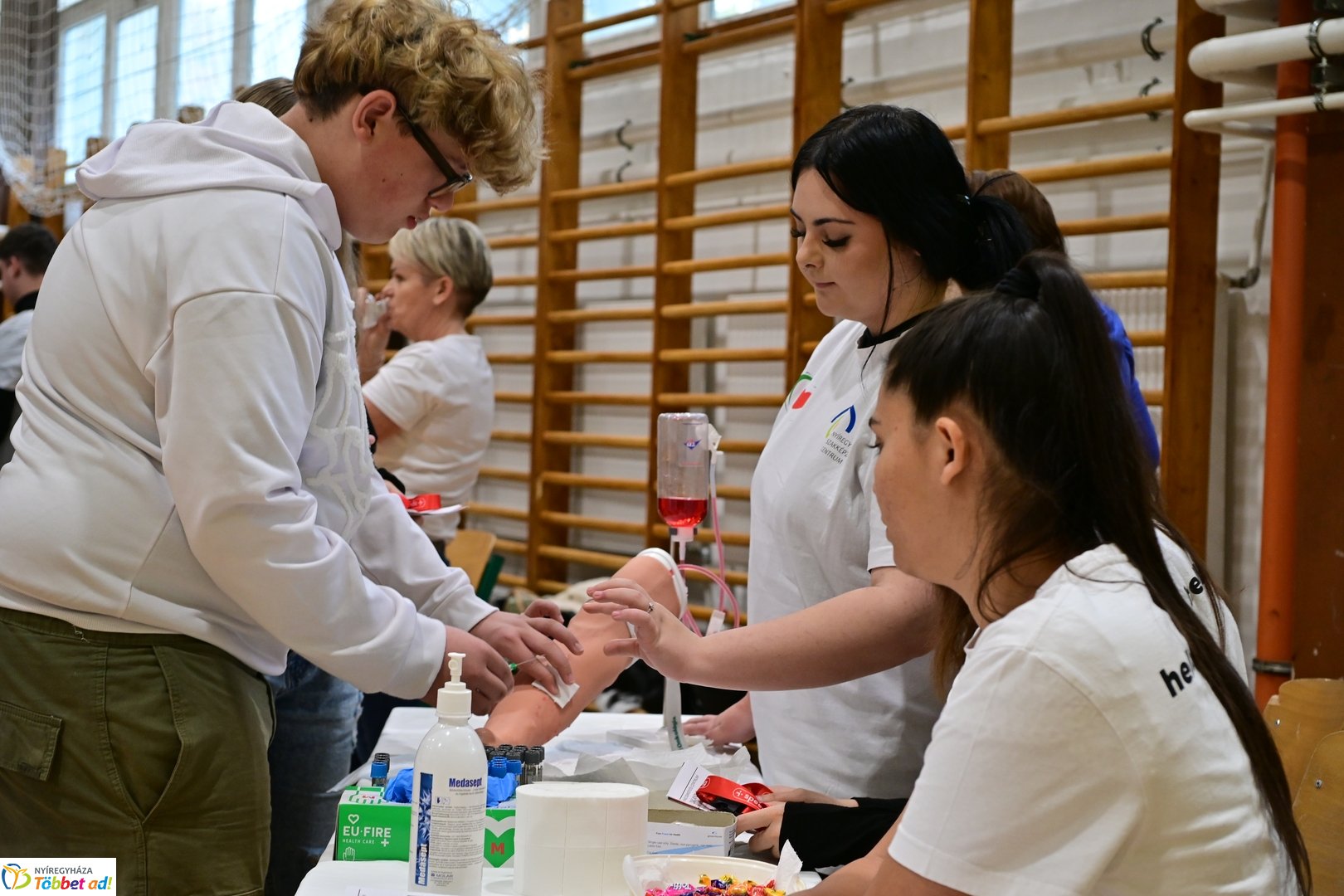 Újraélesztés napja a Vasvári gimnáziumban 2025