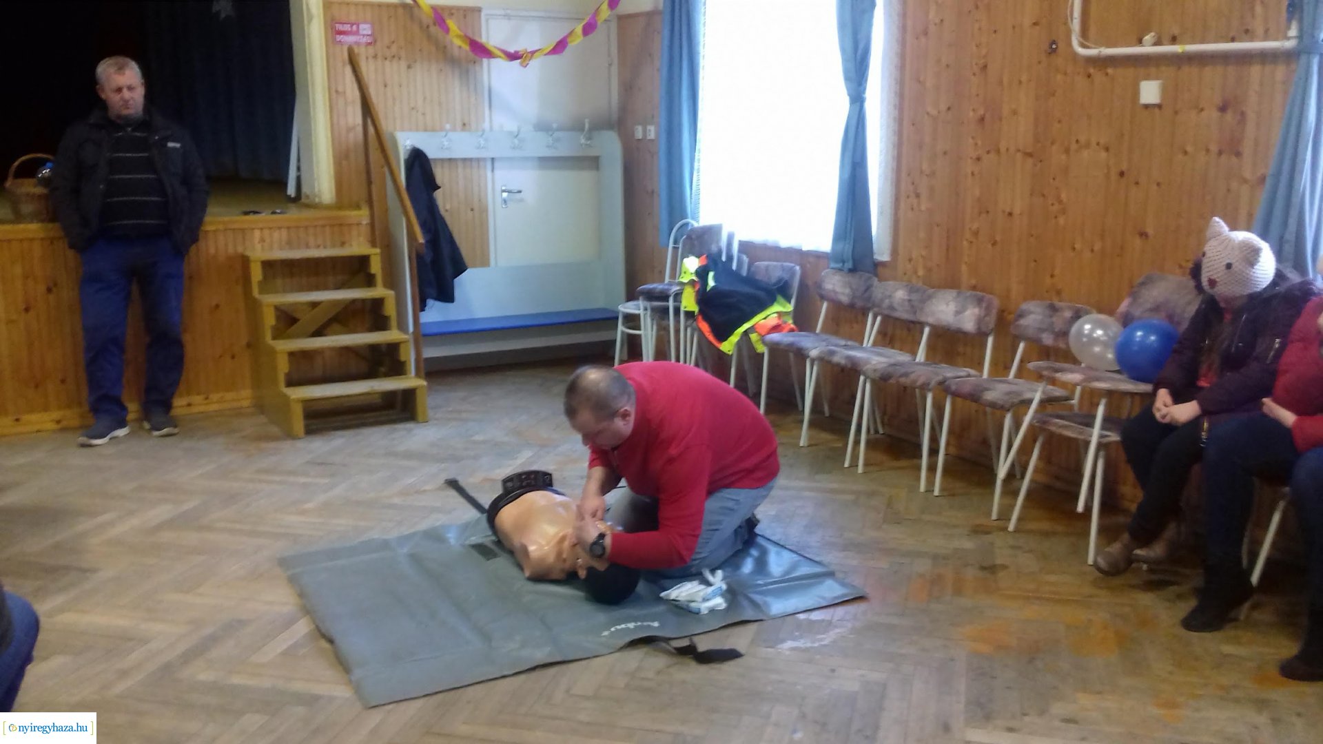 Újraélesztési gyakorlat Mandabokorban