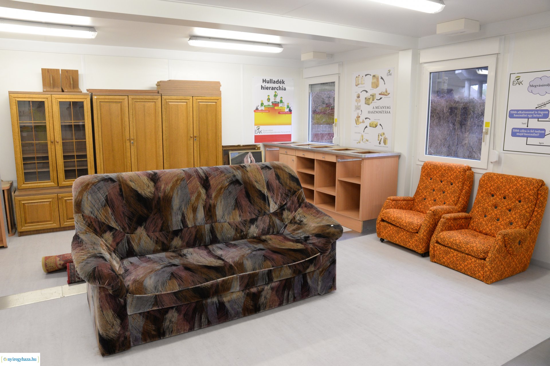 Újrahasználati és Tájékoztató Központ átadás