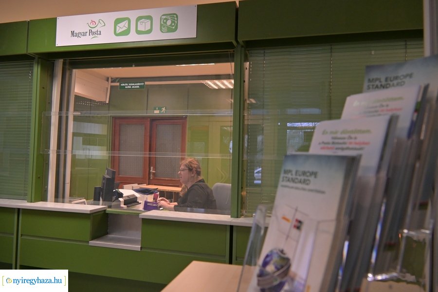 Újranyitott a Szent István utcai posta