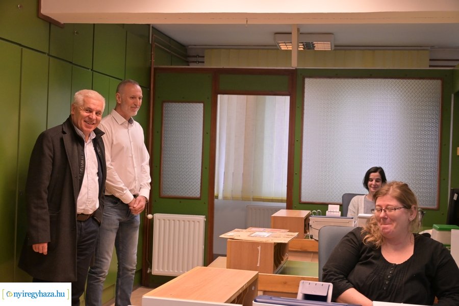 Újranyitott a Szent István utcai posta