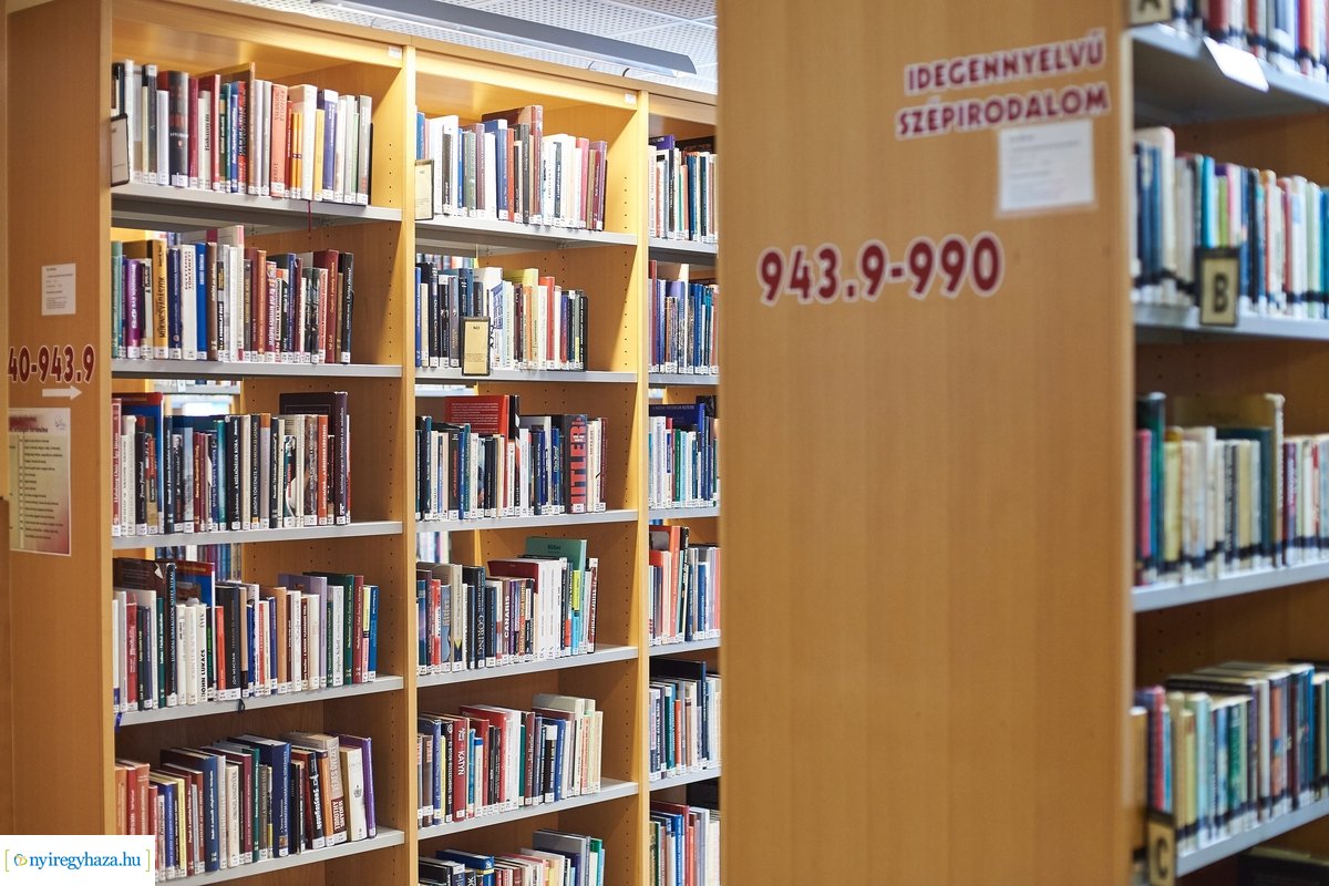 Újranyitott a városi könyvtár