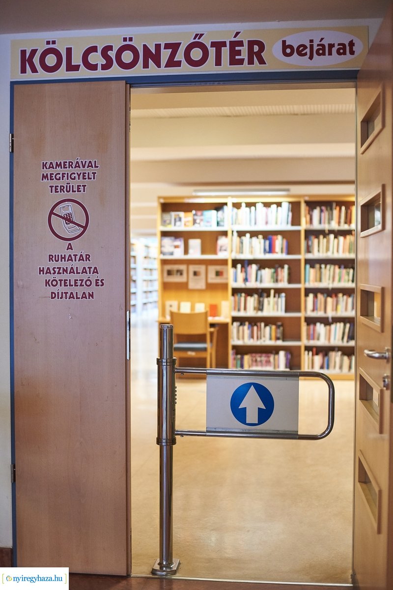 Újranyitott a városi könyvtár