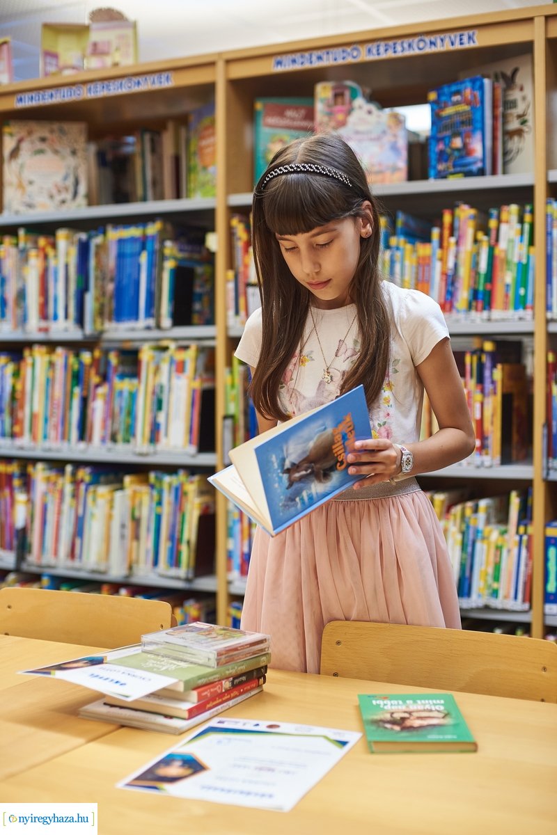 Újranyitott a városi könyvtár