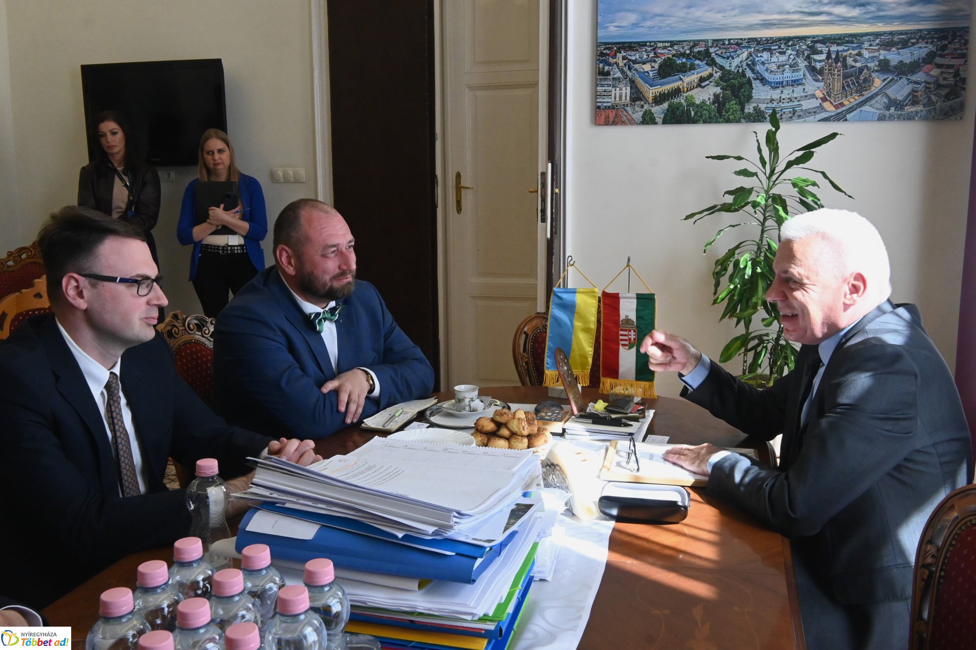 Ukrajna magyarországi nagykövete látogatott a Városházára