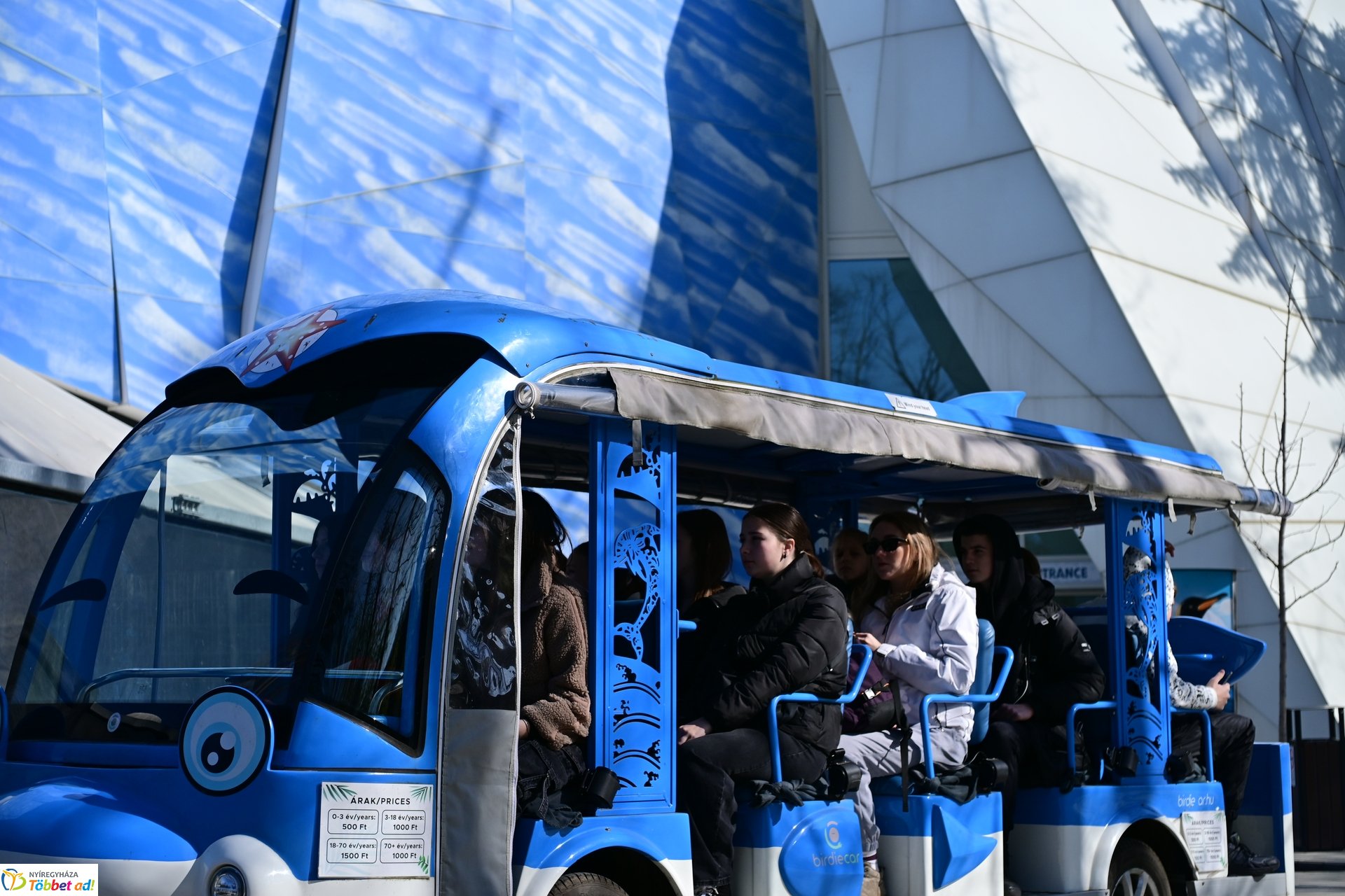 Ukrán gyerekek fogadása az állatparkban 2025 márciusában