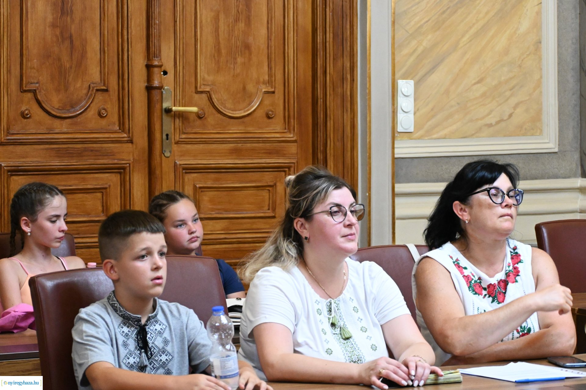 Ukrán gyerekek köszöntése a Városházán