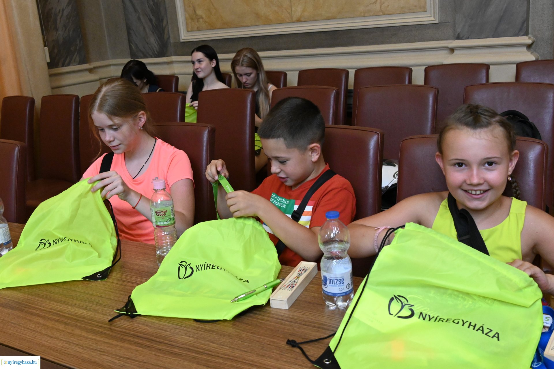 Ukrán gyerekek köszöntése a Városházán