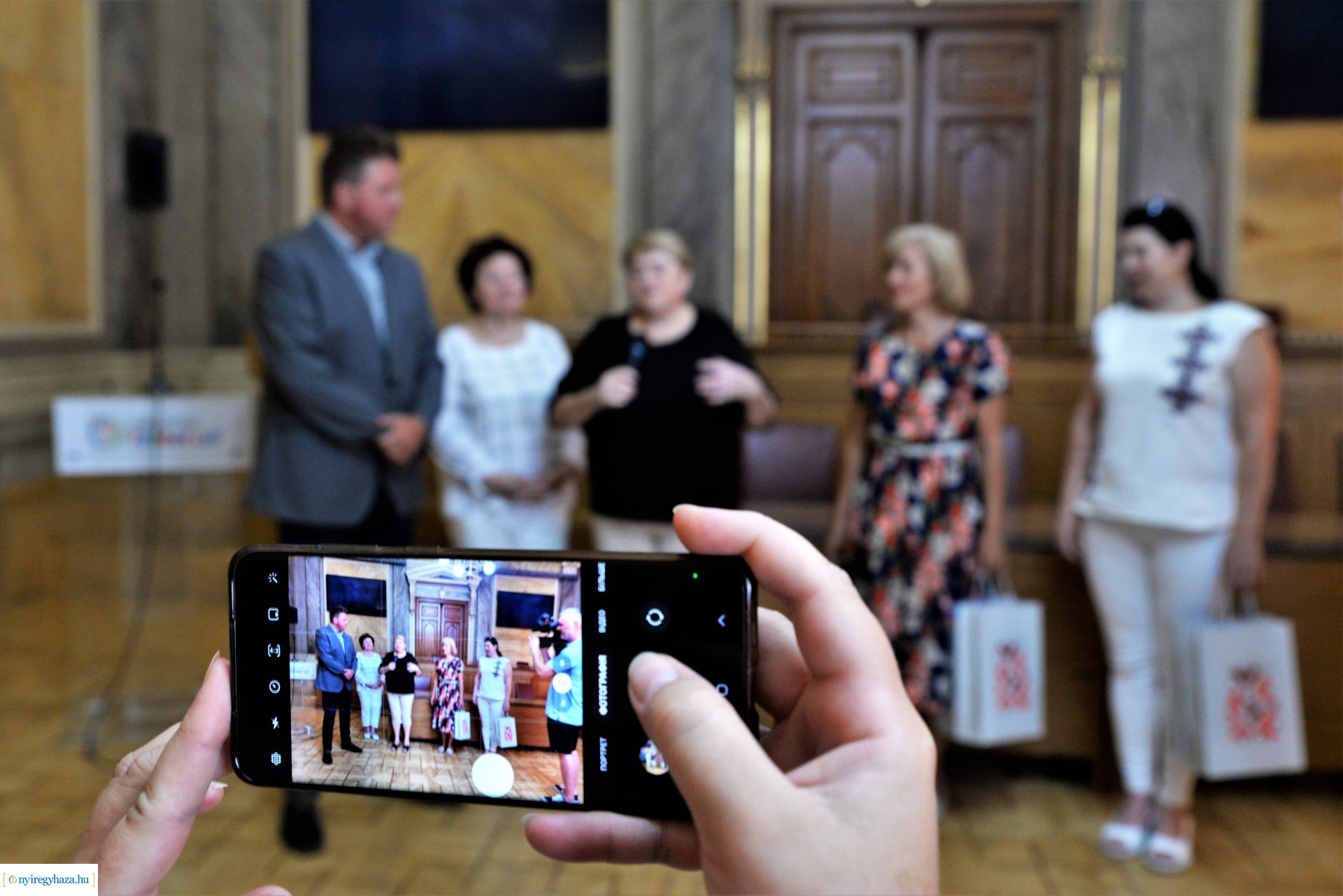 Ukrán gyerekek látogatása a Városházán