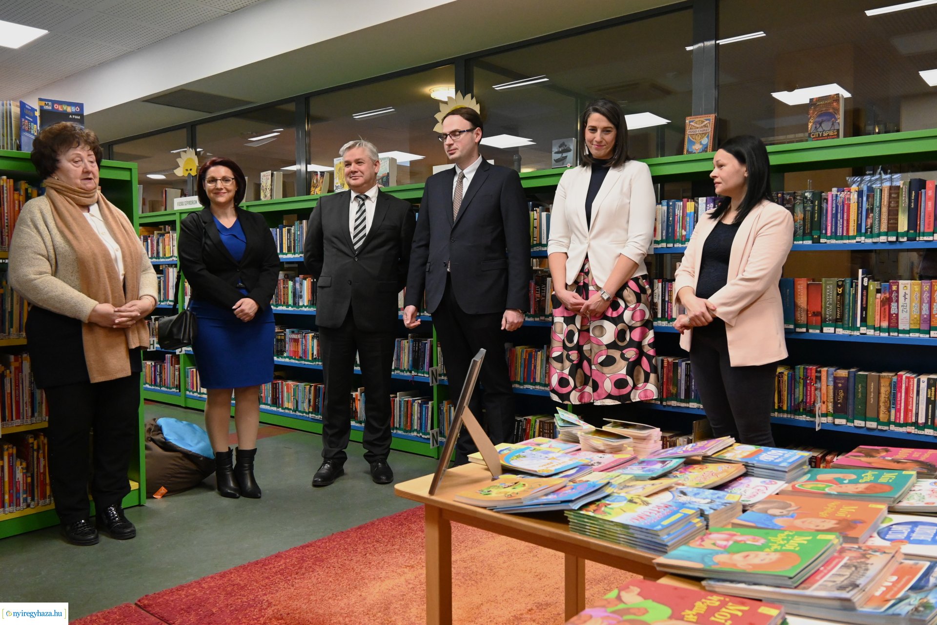 Ukrán gyermekkönyv sarkot  alakítottak ki a könyvtárban