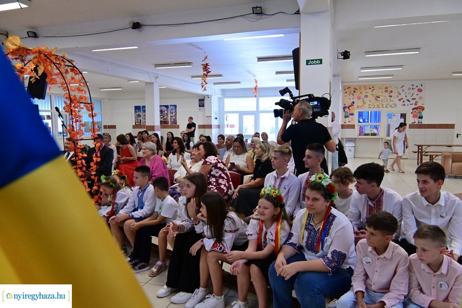Ukrán tanévnyitó 2024 - Nyíregyháza