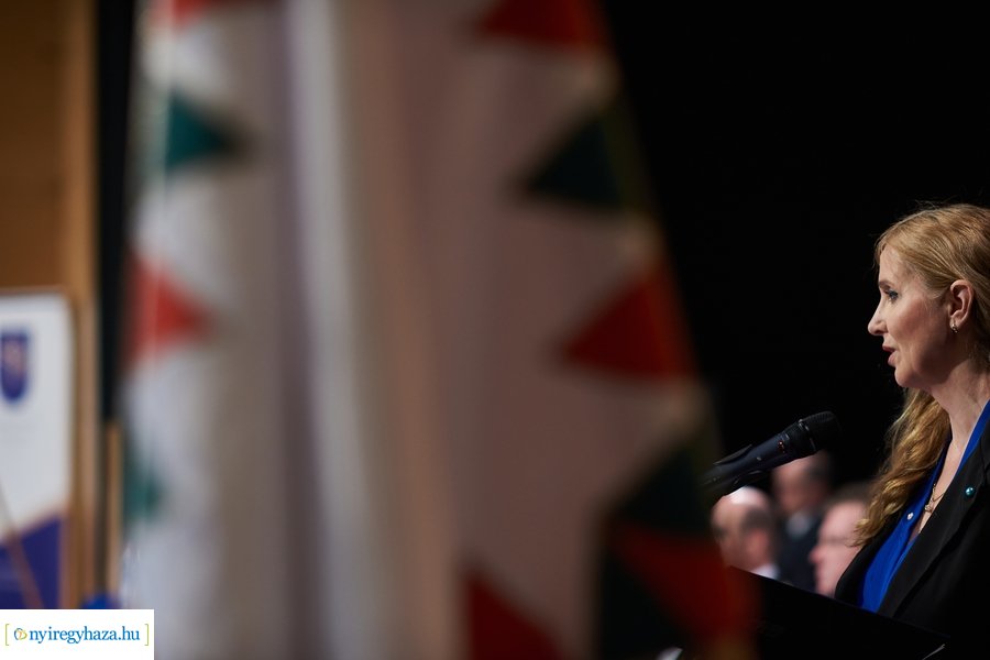 Ünnepélyes oklevélátadó az egyetemen 20240706