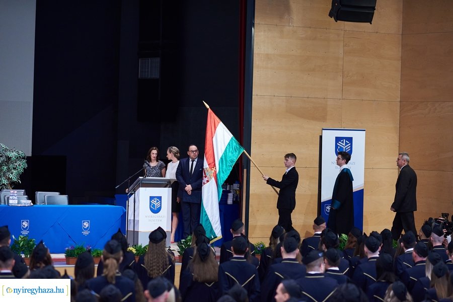 Ünnepélyes oklevélátadó az egyetemen 20240706