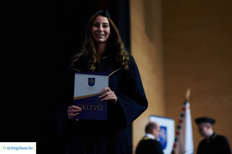 Ünnepélyes oklevélátadó az egyetemen 20240706
