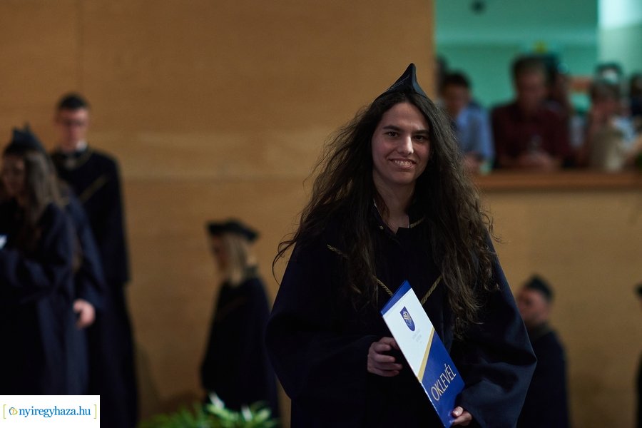 Ünnepélyes oklevélátadó az egyetemen 20240706