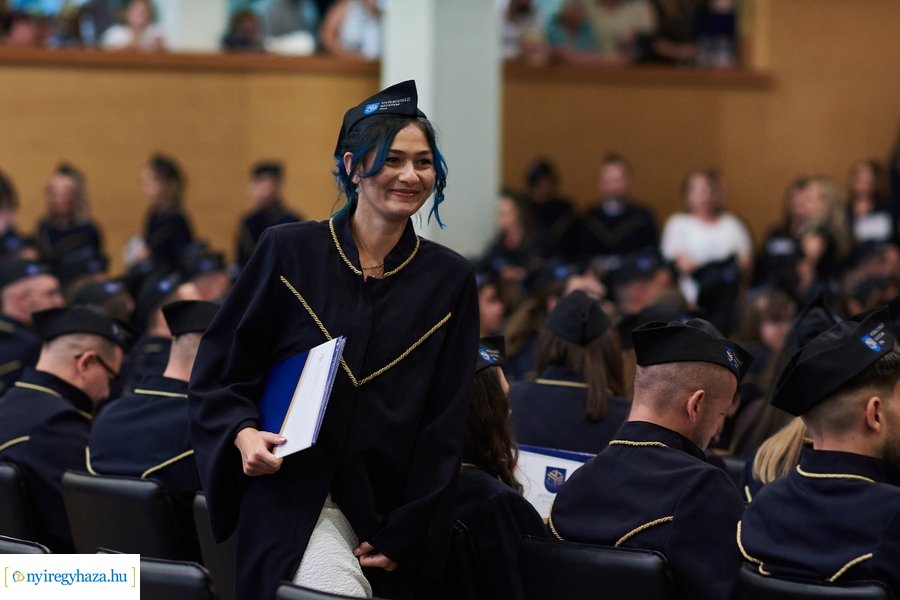 Ünnepélyes oklevélátadó az egyetemen 20240706