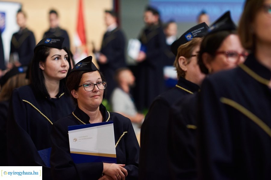 Ünnepélyes oklevélátadó az egyetemen 20240706
