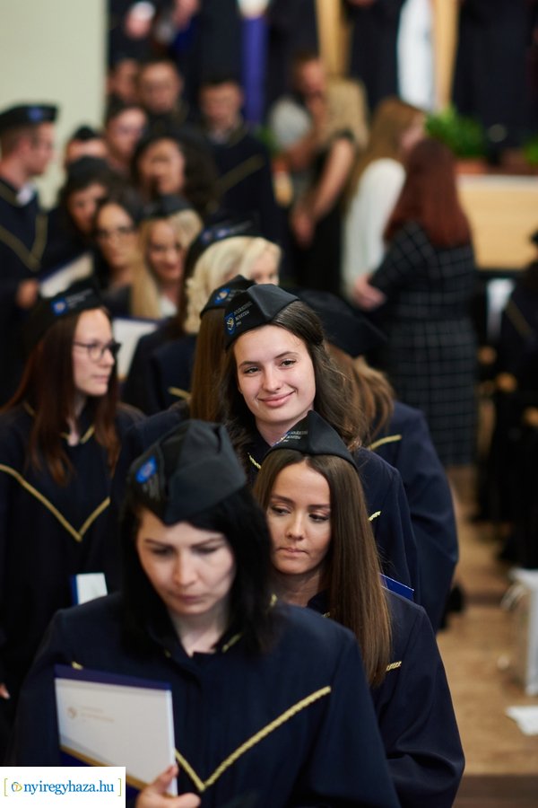 Ünnepélyes oklevélátadó az egyetemen 20240706