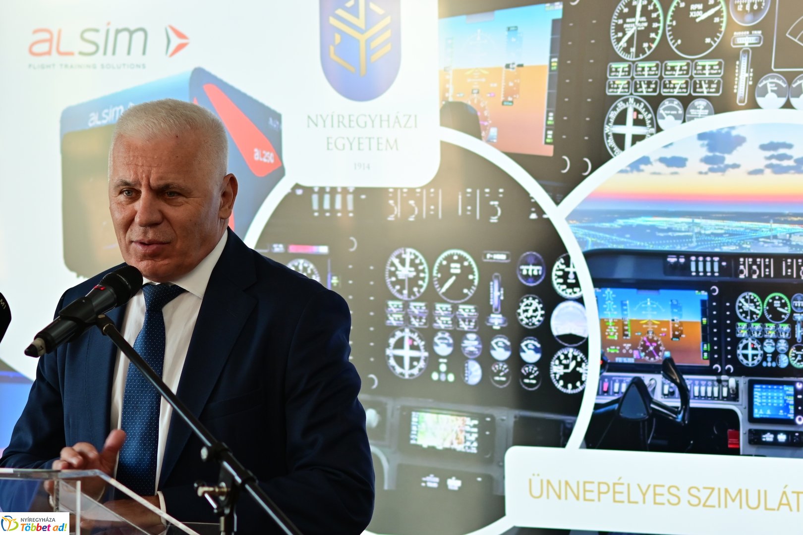 Ünnepélyes szimulátor átadó az egyetemen - 2025