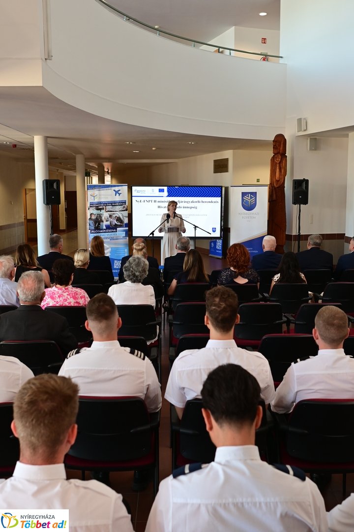 Ünnepélyes szimulátor átadó az egyetemen - 2025