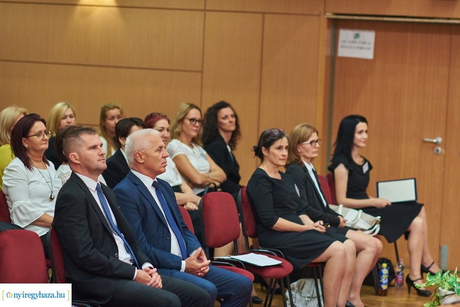 Ünnepélyes tanévnyitó a Kodály Zoltán iskolában