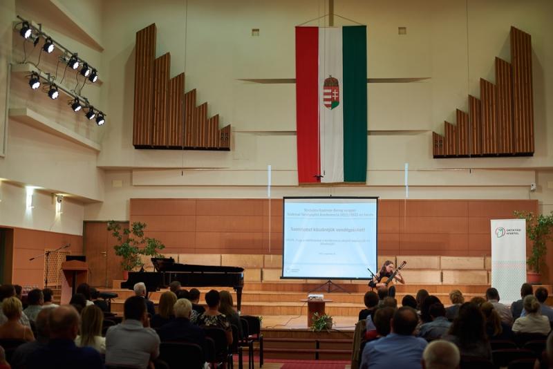 Ünnepélyes tanévnyitó a Kodály Zoltán iskolában