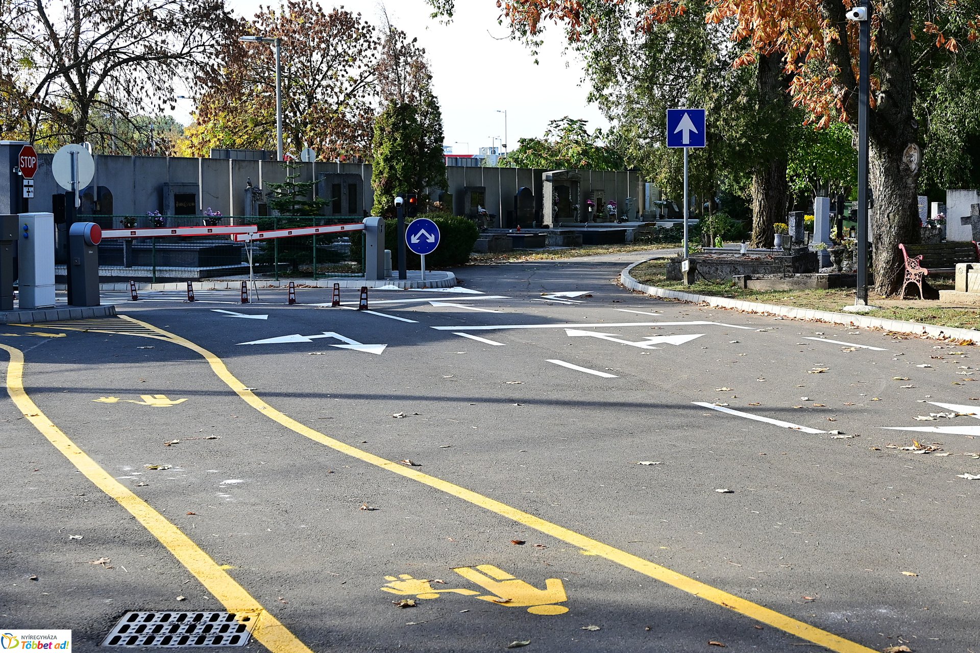 Ünnepi előkészületek az Északi Temetőben