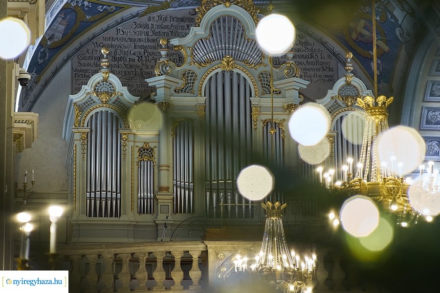 Ünnepi istentisztelet az evangélikus nagytemplomban