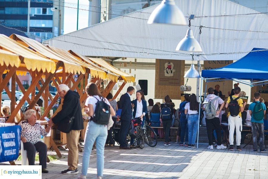 Ünnepi Könyvhét 2021