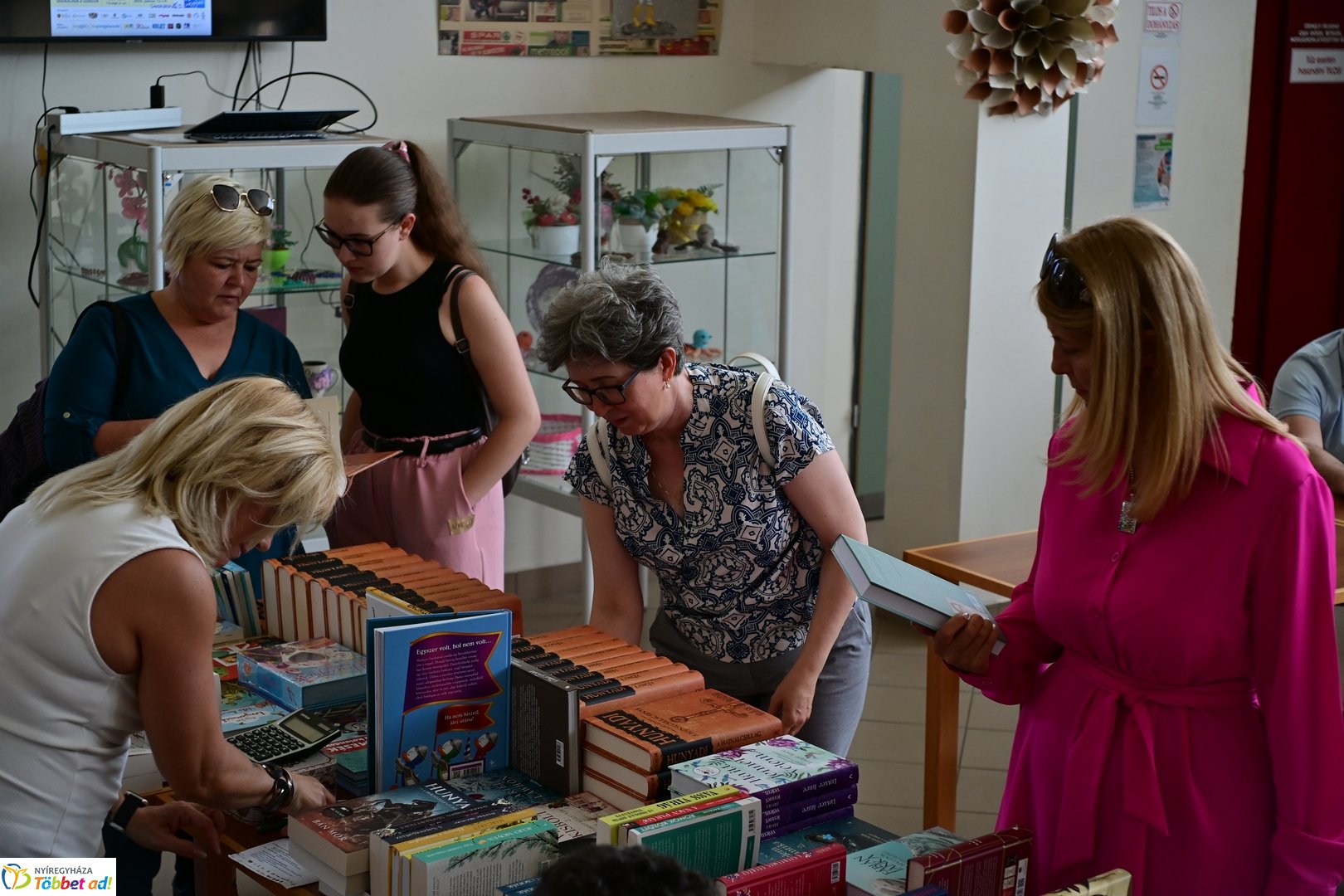 Ünnepi Könyvhét a Móricz Zsigmond Könyvtárban - 2025