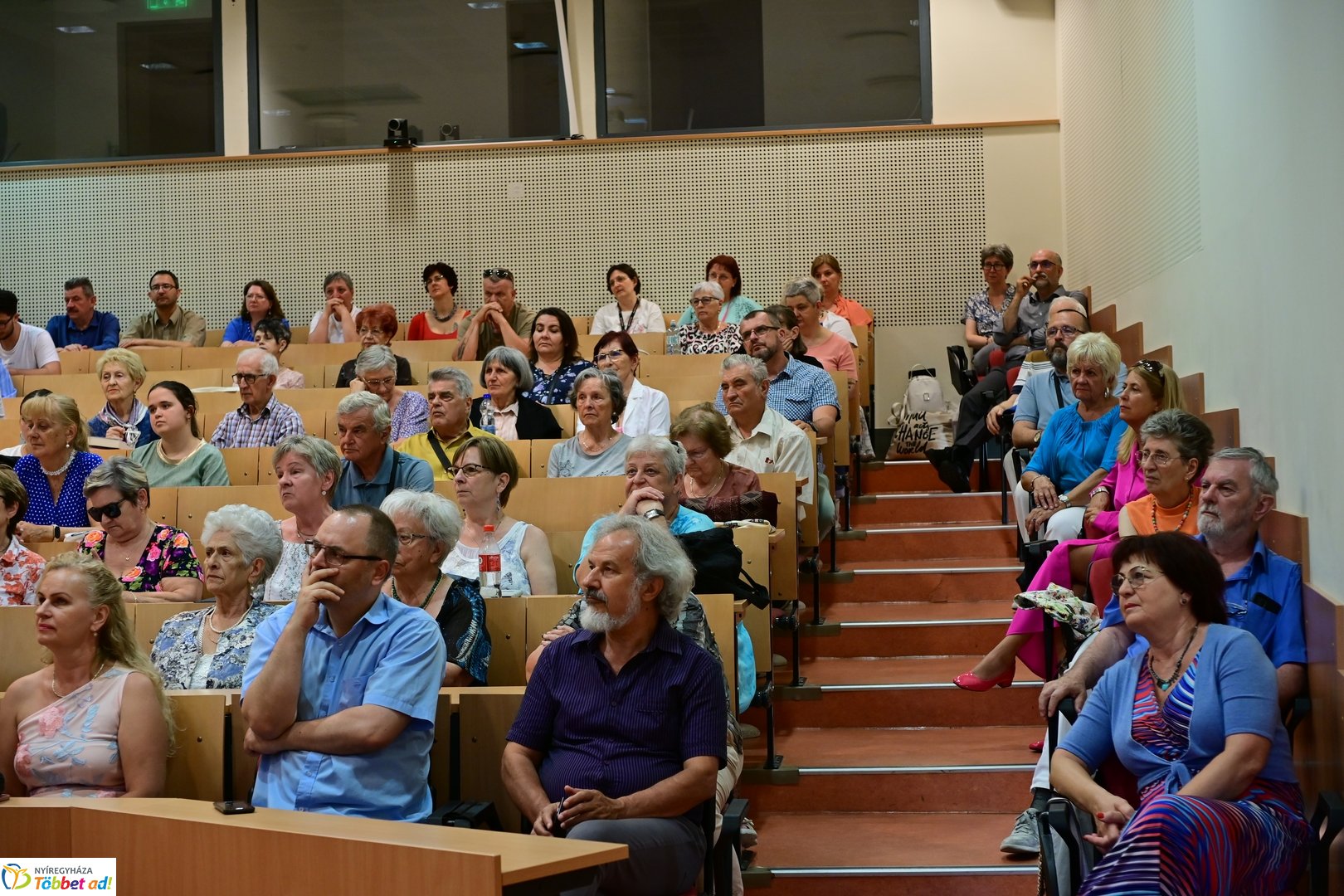 Ünnepi Könyvhét a Móricz Zsigmond Könyvtárban - 2025