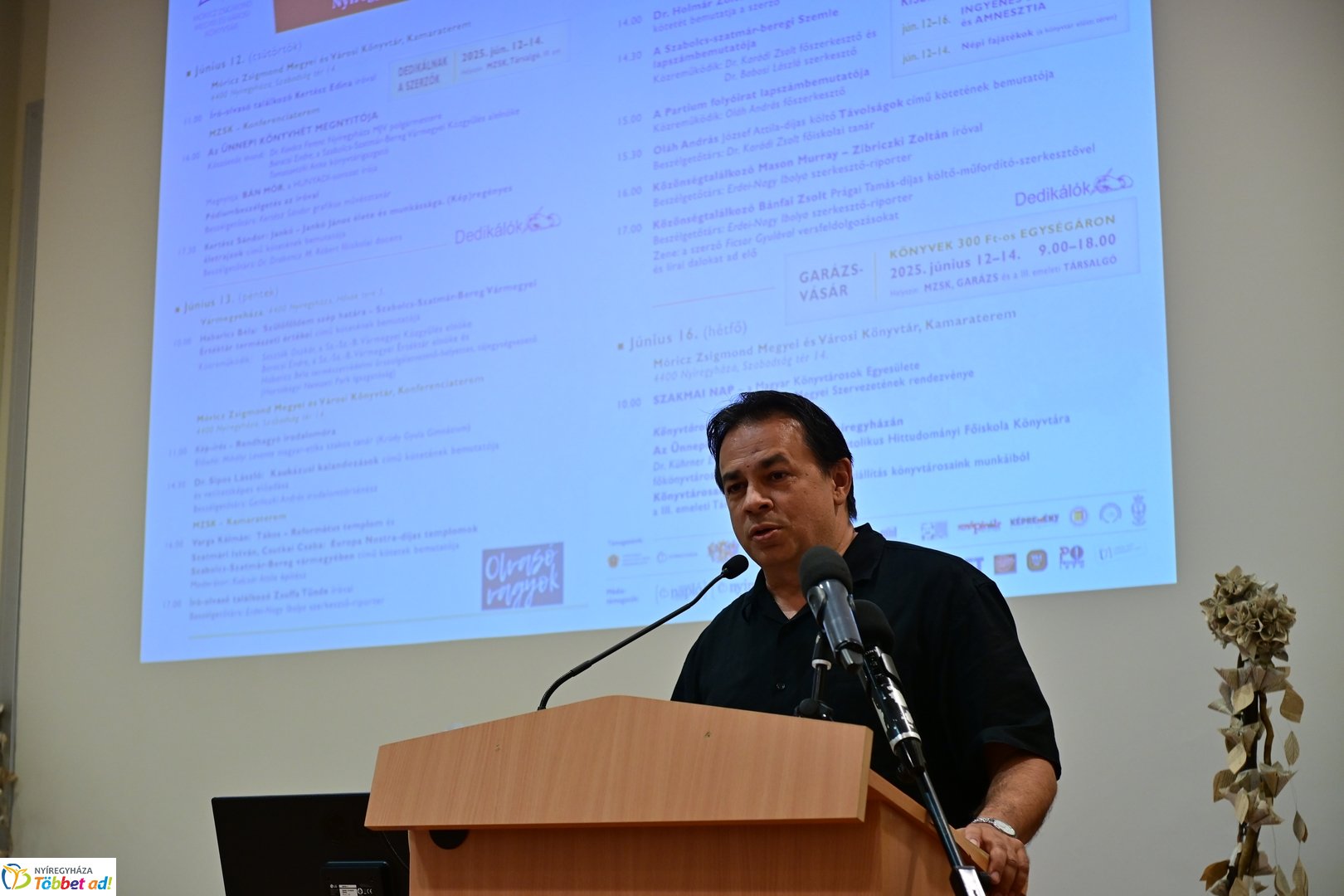 Ünnepi Könyvhét a Móricz Zsigmond Könyvtárban - 2025