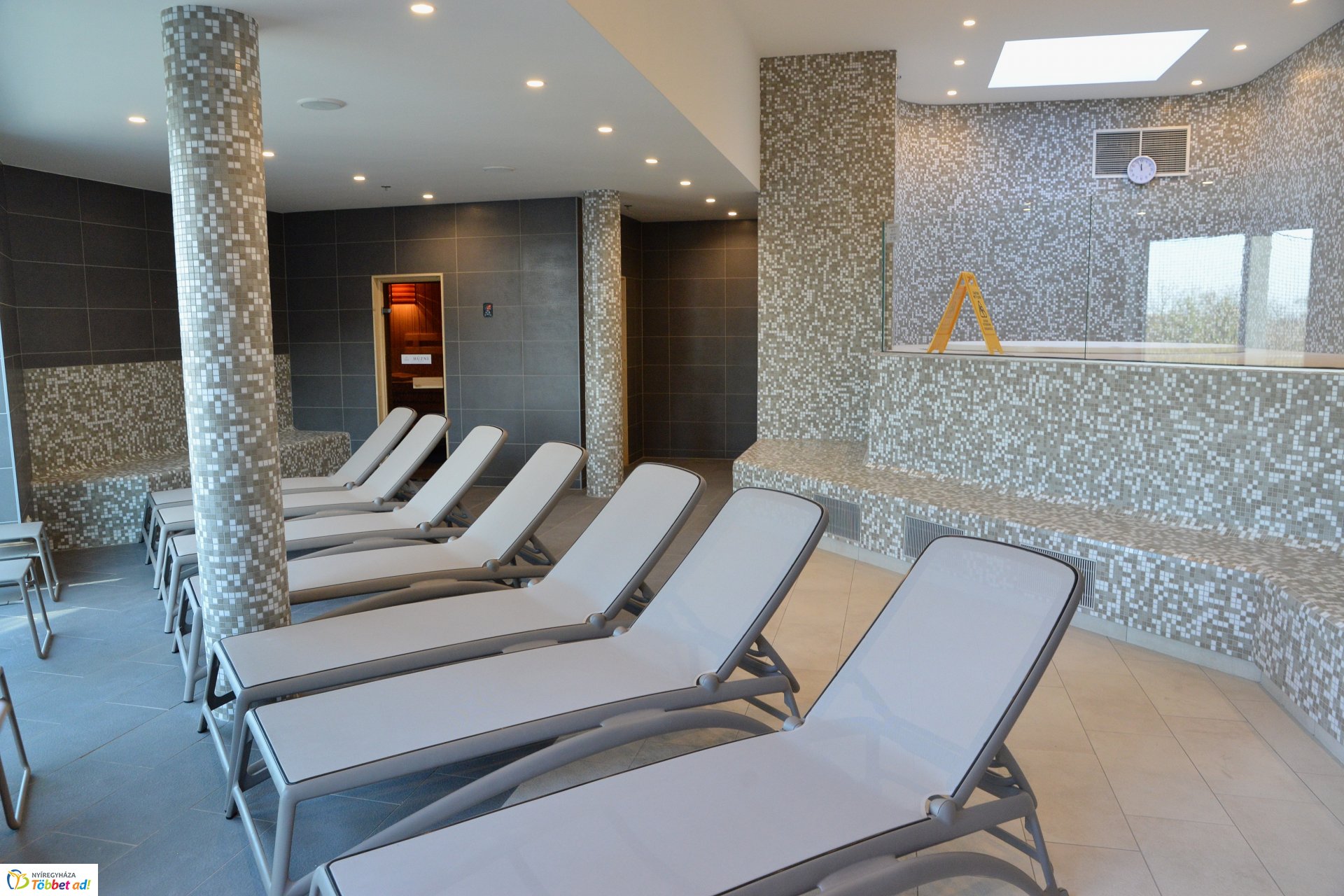 Ünnepi köszöntő a Hunguest Hotel Sóstó-ban