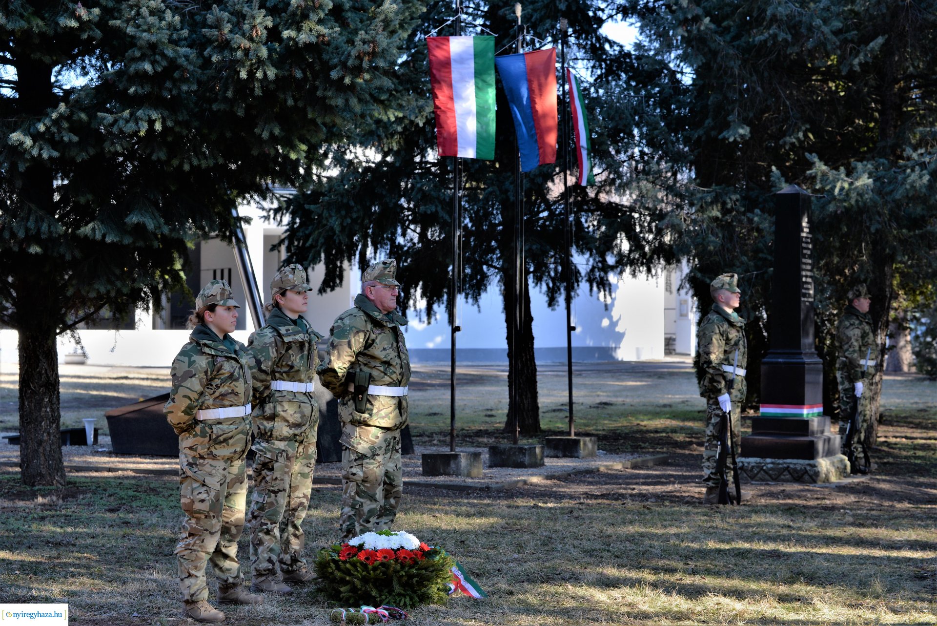 Ünnepi koszorúzások városunkban