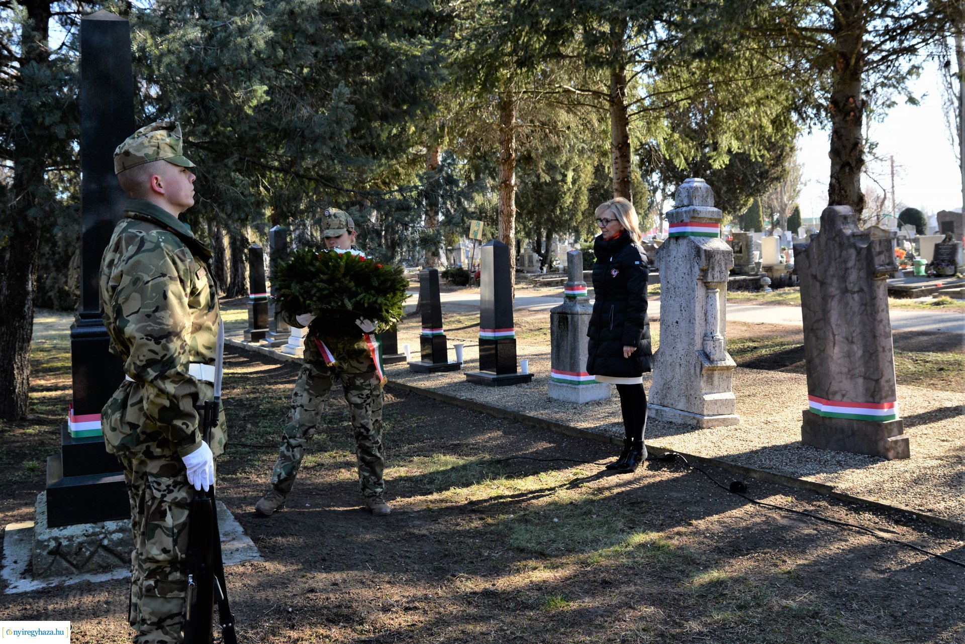 Ünnepi koszorúzások városunkban