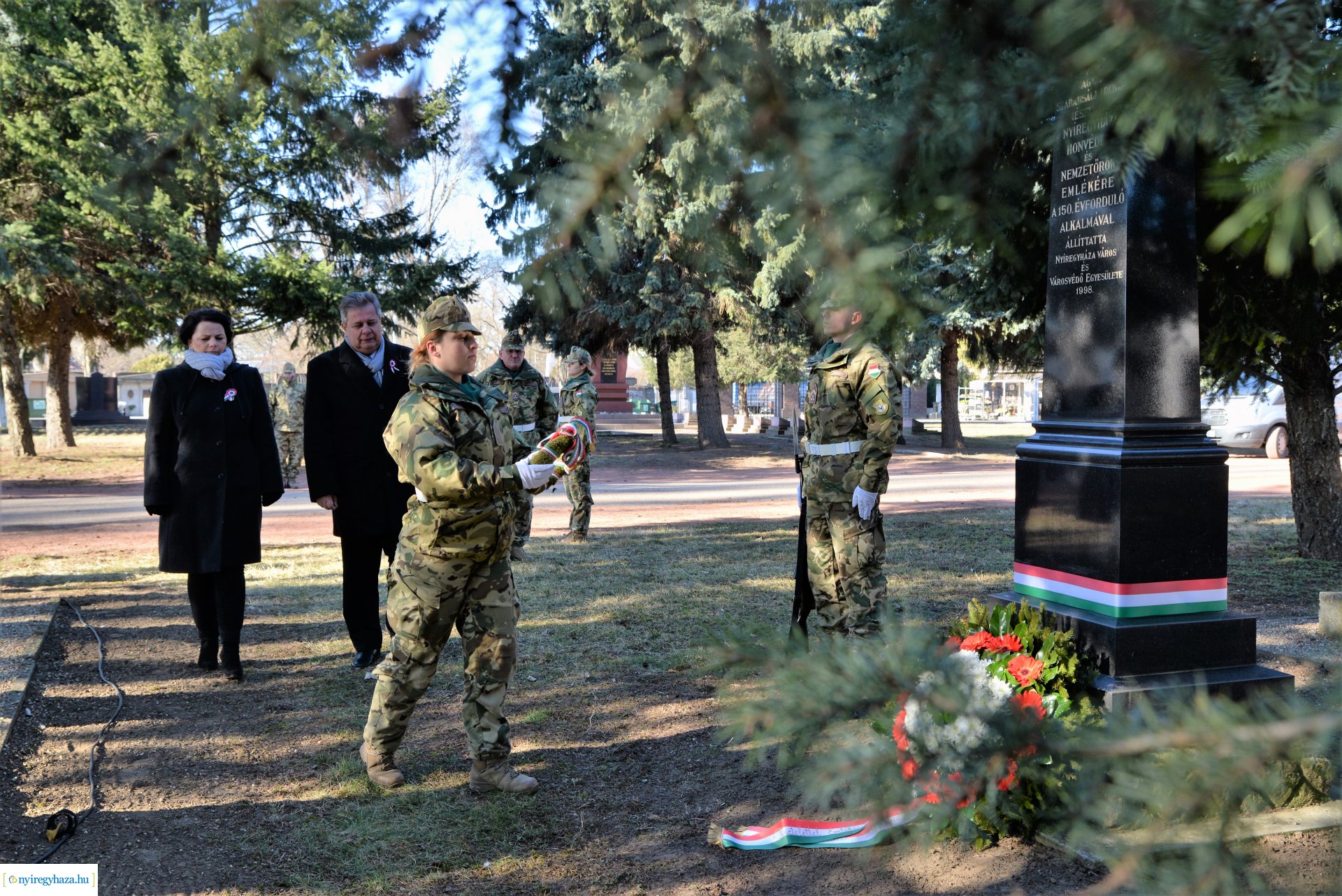 Ünnepi koszorúzások városunkban