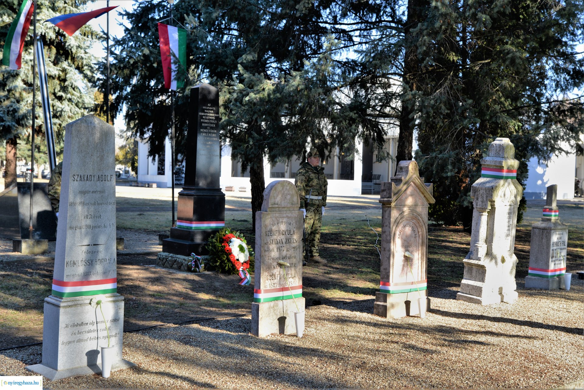 Ünnepi koszorúzások városunkban