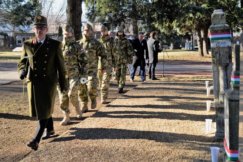 Ünnepi koszorúzások városunkban